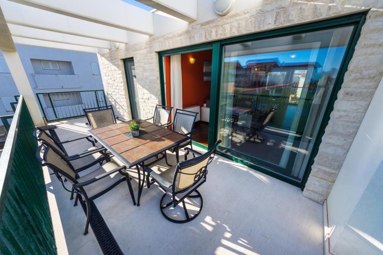 Queen Beach Apartments Hoek van Holland Ngoại thất bức ảnh