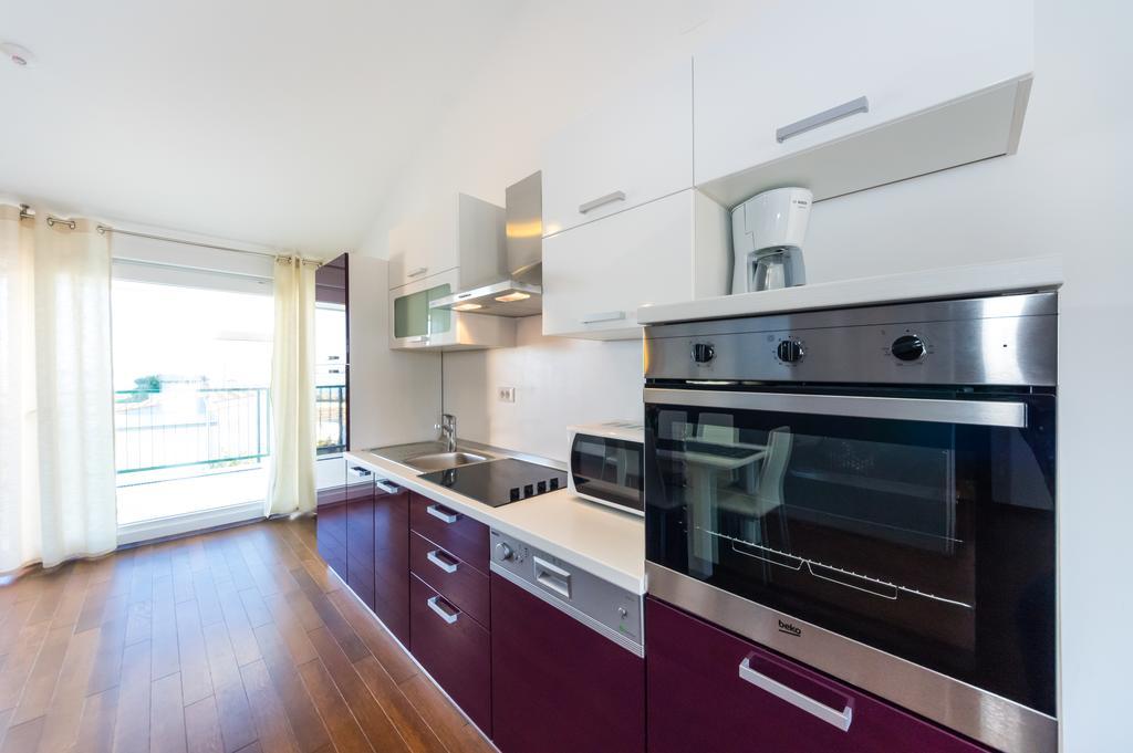 Queen Beach Apartments Hoek van Holland Ngoại thất bức ảnh