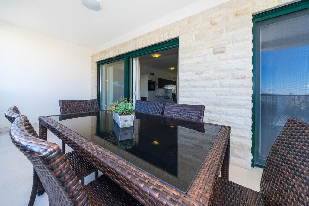 Queen Beach Apartments Hoek van Holland Ngoại thất bức ảnh