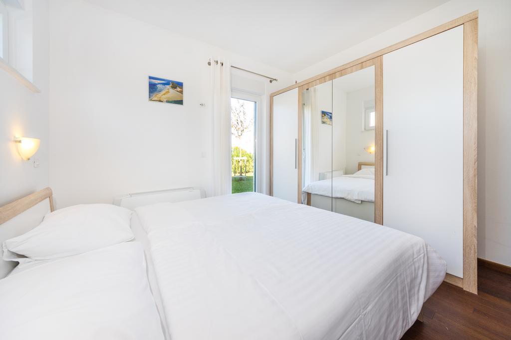 Queen Beach Apartments Hoek van Holland Ngoại thất bức ảnh